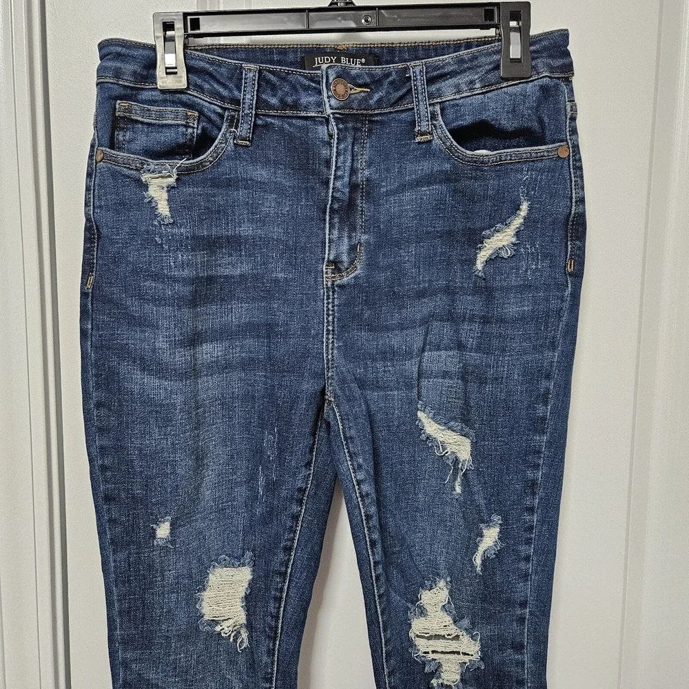 Judy Blue High Rise Capri Jeans Womens 9/29 Dark Wash Distressed‎ Ripped Denim